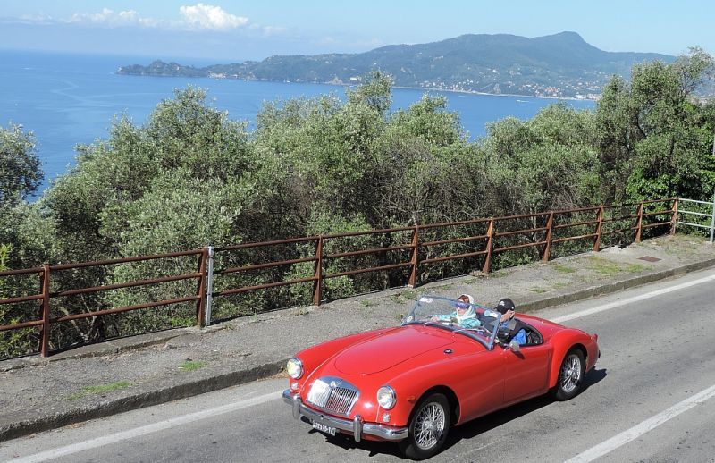 PHOTO MG CAR CLUB - "L'E' MINGA EL MEIFLAUERS" 17-18 MAGGIO 2014