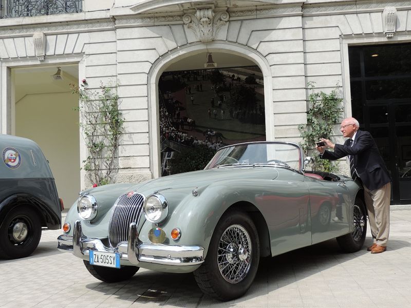 HIPPODROME OF SAN SIRO: TROFEO OAKS – GALLOPING RACE WORLDLINESS ELEGANCE AND… HISTORIC CARS